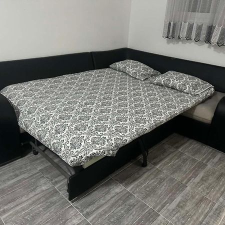 Anita Guest House Tivat Luaran gambar