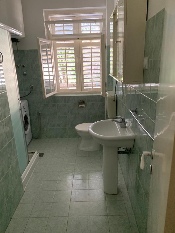 Anita Guest House Tivat Luaran gambar
