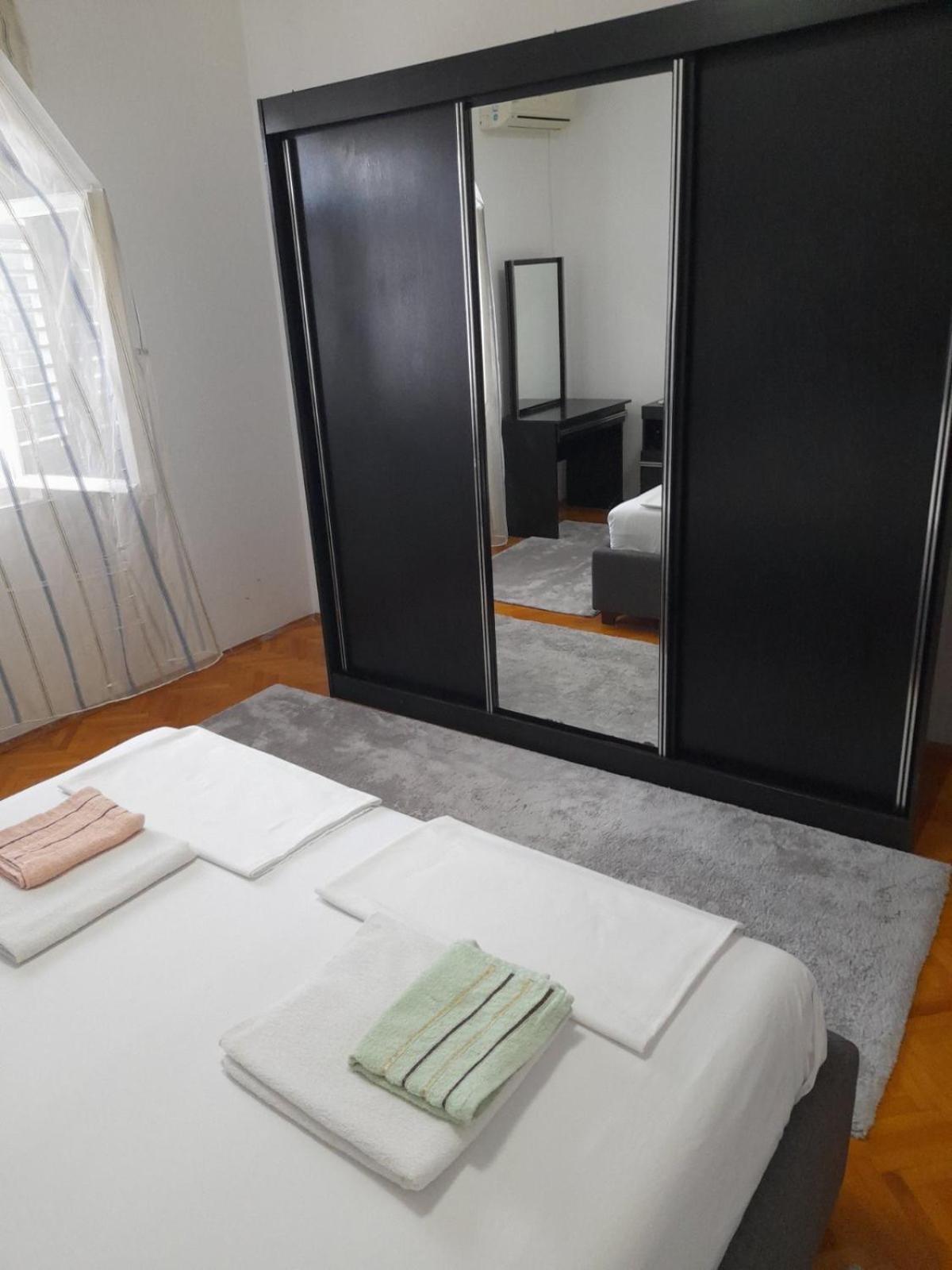 Anita Guest House Tivat Luaran gambar