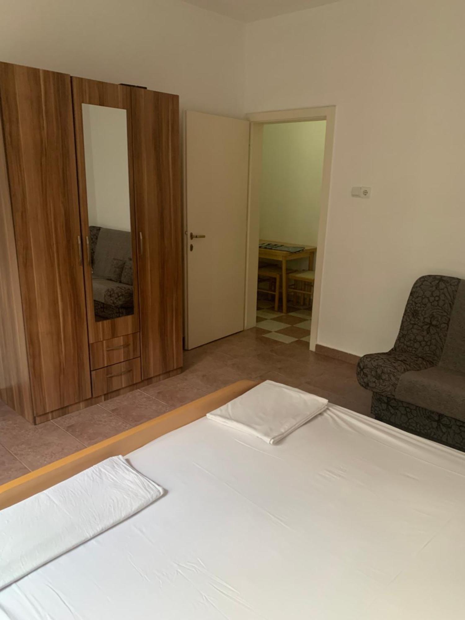 Anita Guest House Tivat Luaran gambar