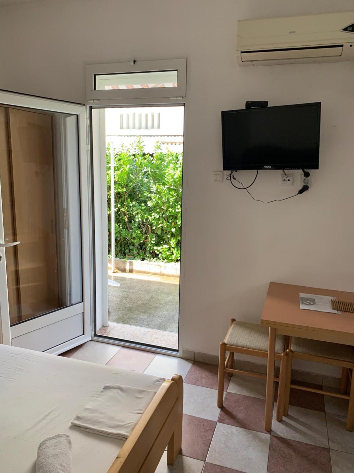 Anita Guest House Tivat Luaran gambar