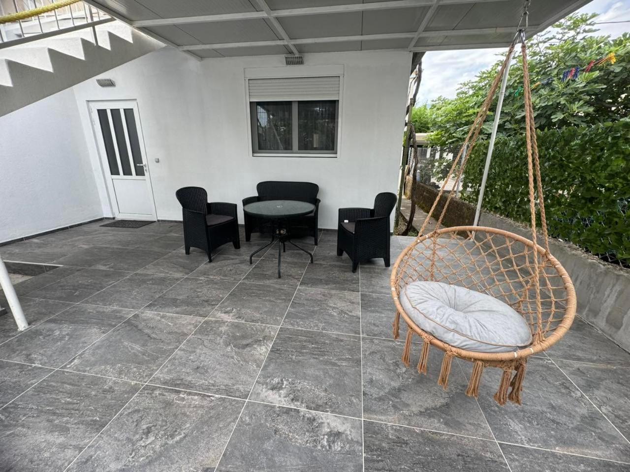 Anita Guest House Tivat Luaran gambar