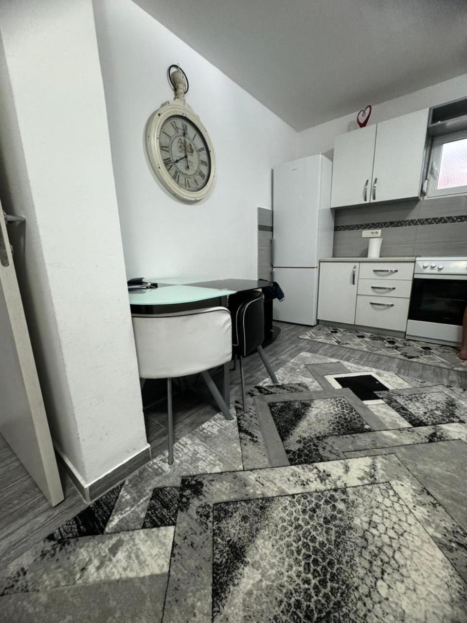 Anita Guest House Tivat Luaran gambar